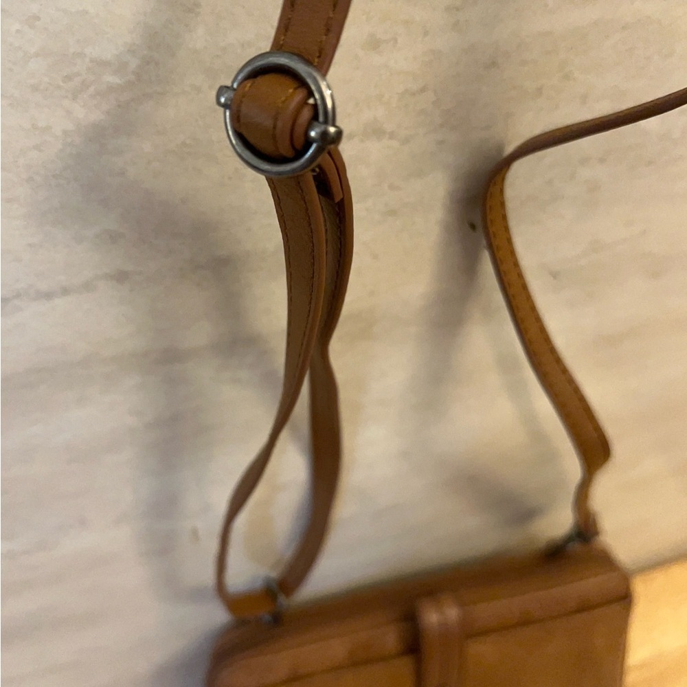 The Sak Brown Leather Crossbody Bag - Picture 3 of 13